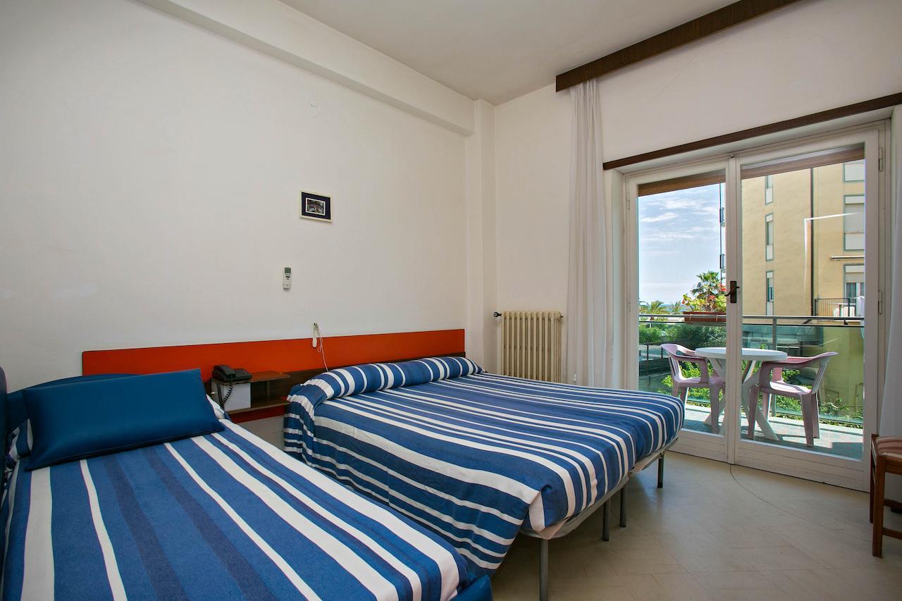 Hotel Antares San Benedetto del Tronto Buitenkant foto